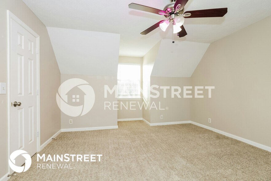 Building Photo - 528 Piccadilly Row