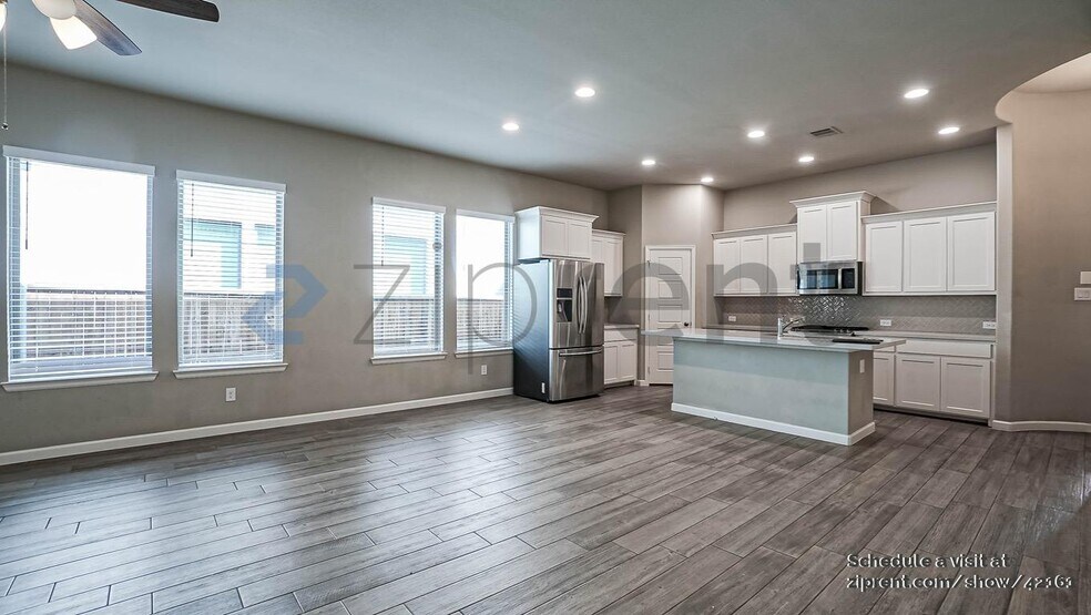 Building Photo - 2412 Bathwick Ln