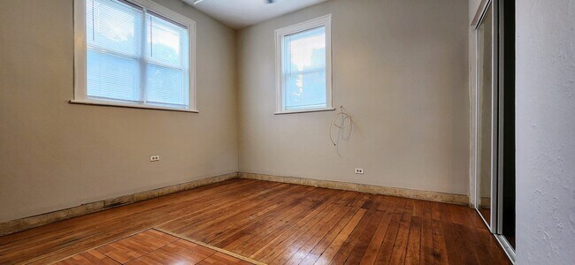 Building Photo - 4764 N Virginia Ave
