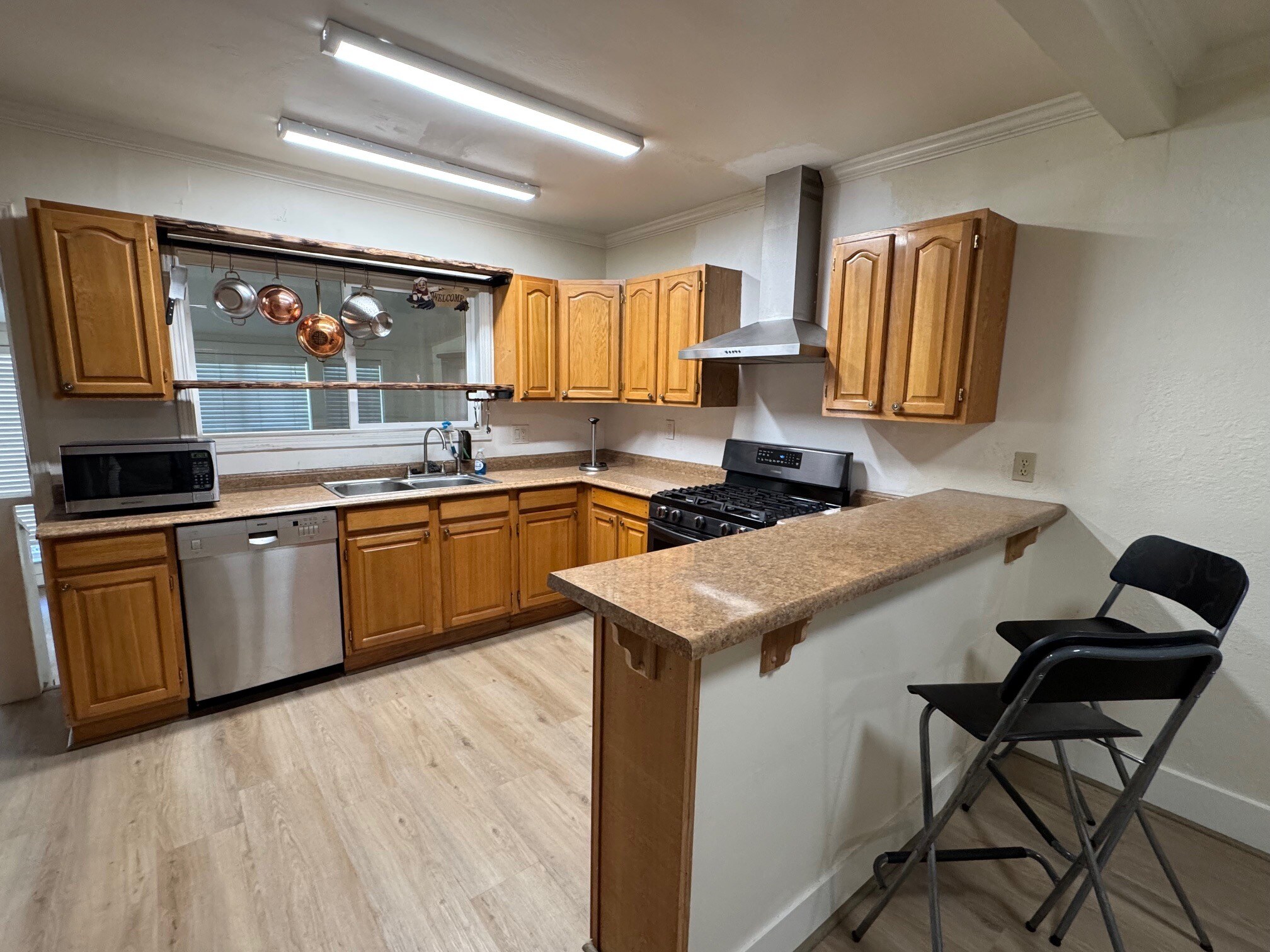 Building Photo - 712 E Washington St