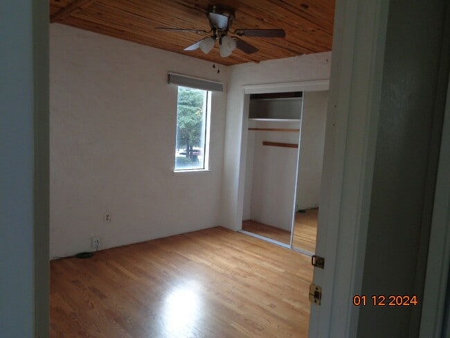 Building Photo - 1250 Redwood Ct