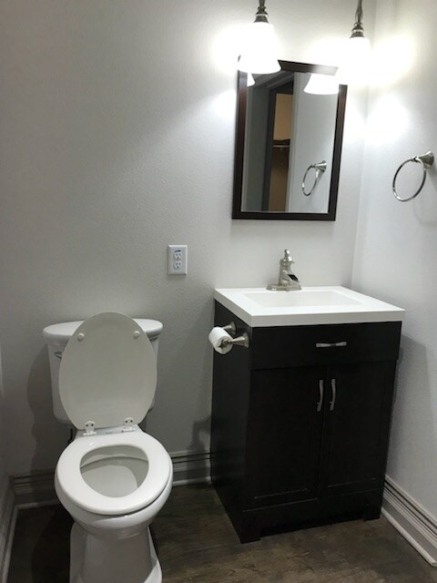 Building Photo - 123 S 7th St