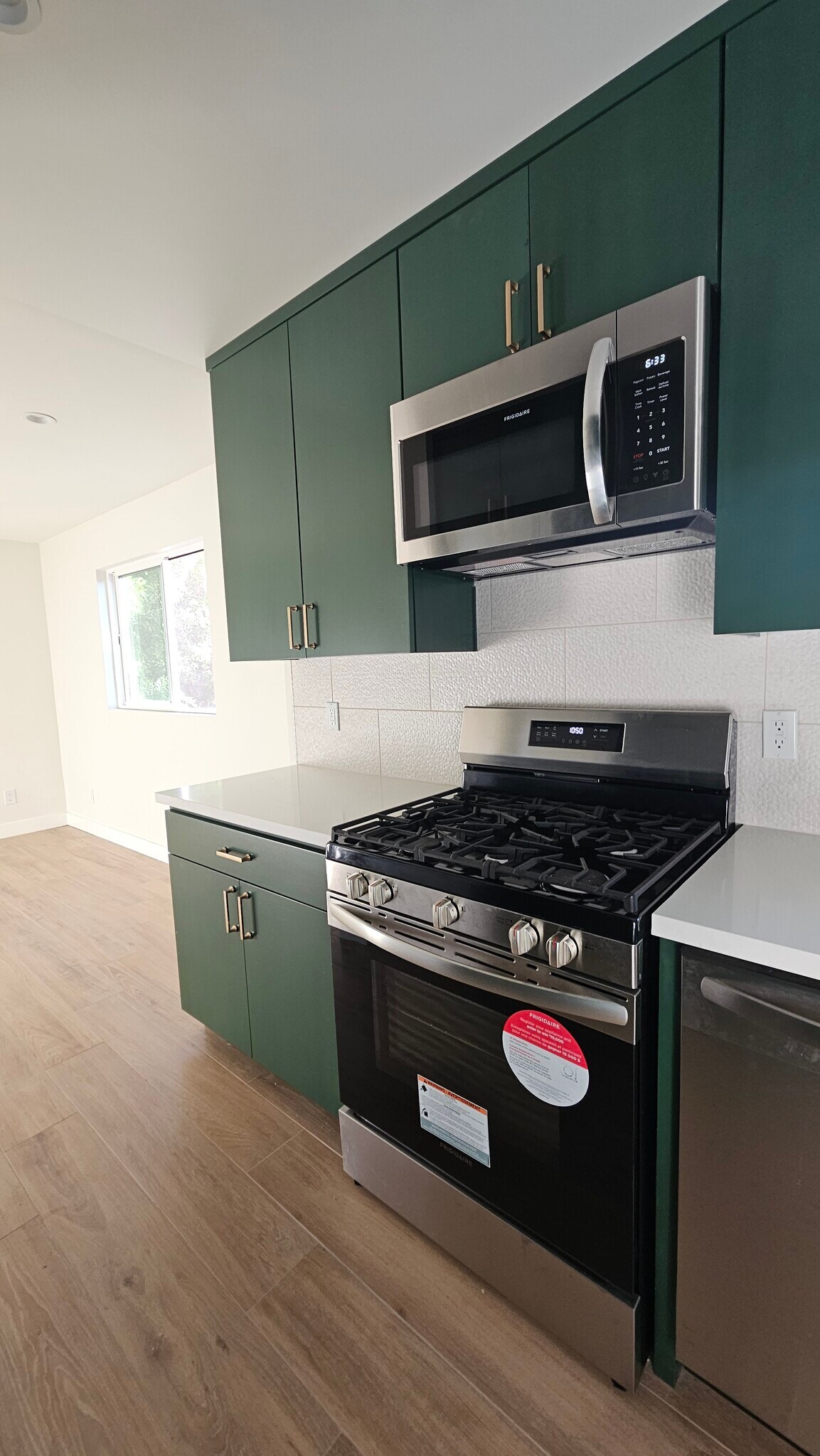 Beautiful kitchen - 7912 Osage Ave