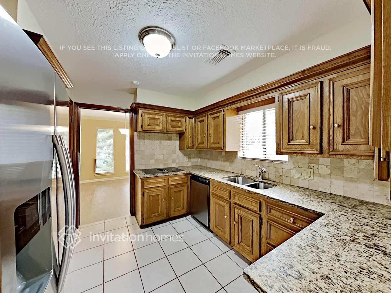 Building Photo - 15019 Seahorse Dr