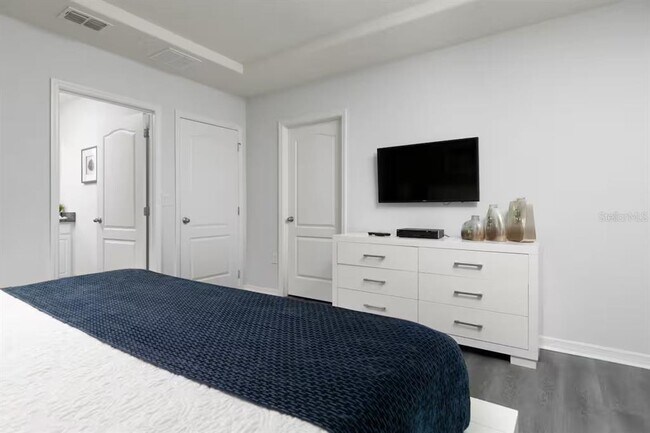 Building Photo - 4675 Terrasonesta Dr