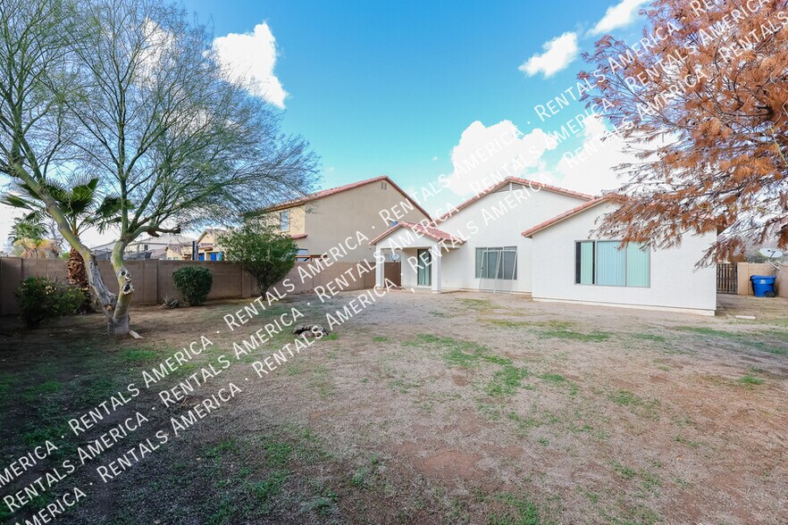 Building Photo - 10417 W Windsor Ave