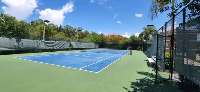 tennis court - 1875 Florida Club Dr