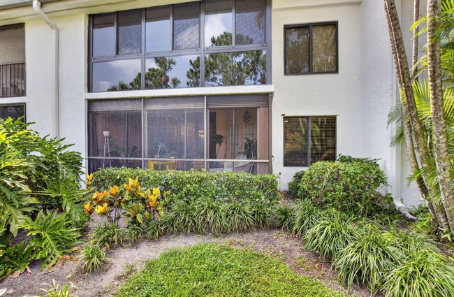 Building Photo - 7473 Glendevon Ln