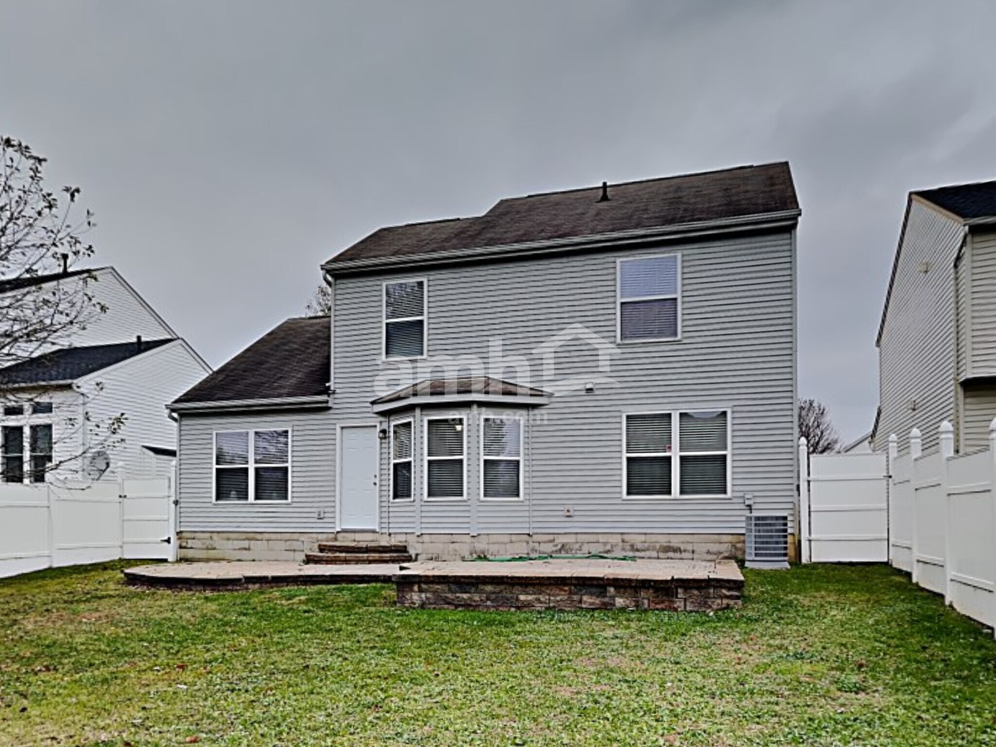 Building Photo - 5213 Echelon Dr