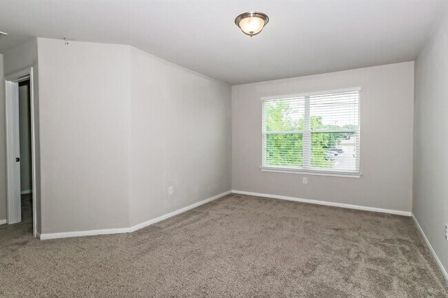 Building Photo - 9201 Sawyer Fay Ln