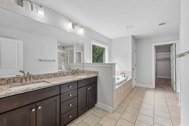 Building Photo - Loganville