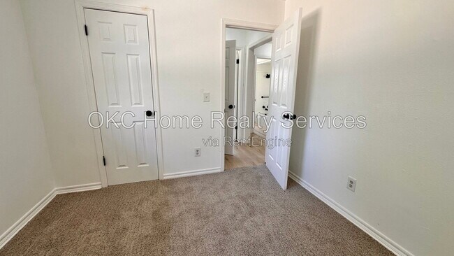 Building Photo - 4300 Bonaparte Blvd
