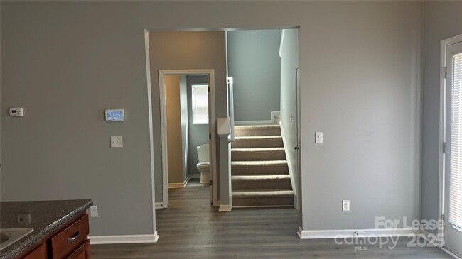 Building Photo - 727 Mountain Quail Dr