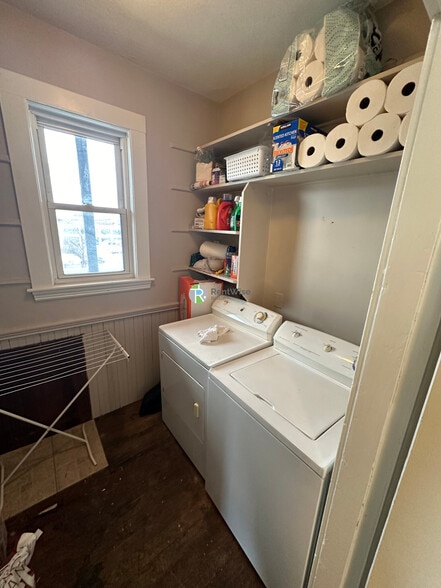 Building Photo - 87 Gardner St