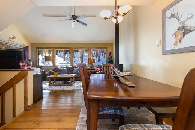 Building Photo - 157 Independence Cir