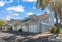 Building Photo - 426 Barnegat Ln