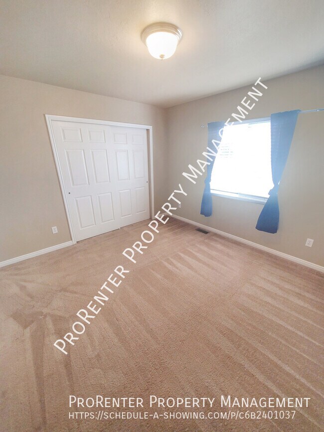 Building Photo - 1062 S 1775 W