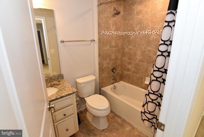 Building Photo - 3544 Briarwood Dr