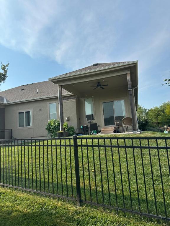 Building Photo - 11671 S Deer Run St