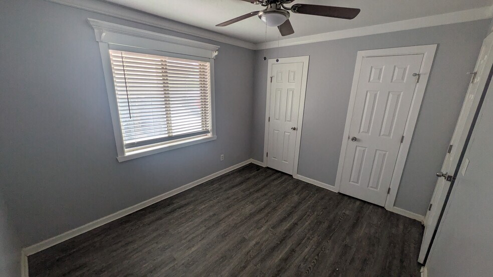 Building Photo - 1737 Westchester Drive