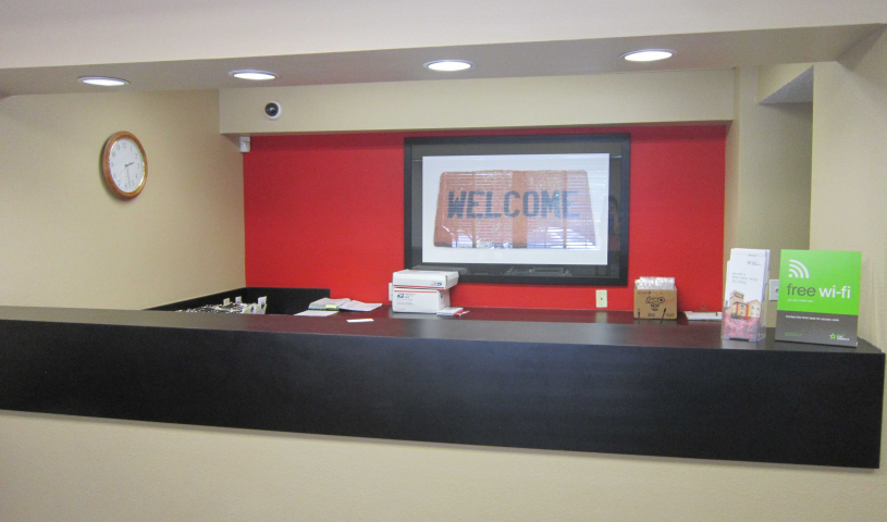 Lobby and Guest Check-in - Furnished Studio - San Ramon