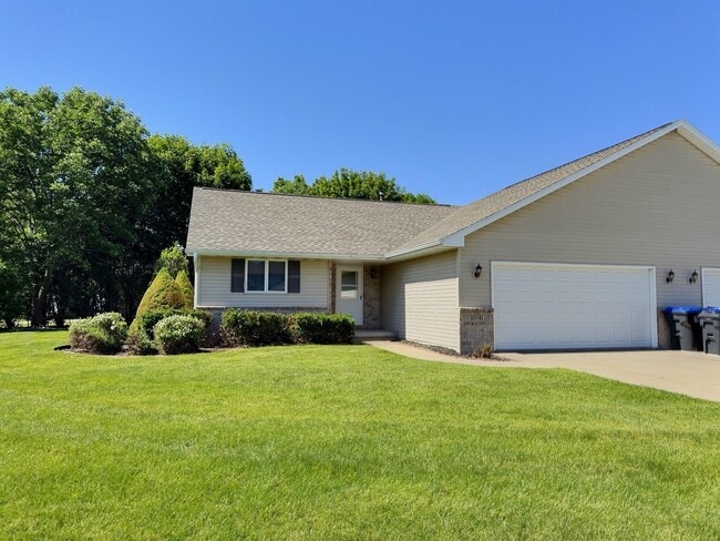 Building Photo - 3181 Westowne Ct
