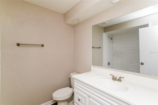 Building Photo - 1247 Kingston Ave