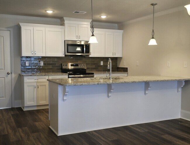 Building Photo - 8047 Bannock Cir