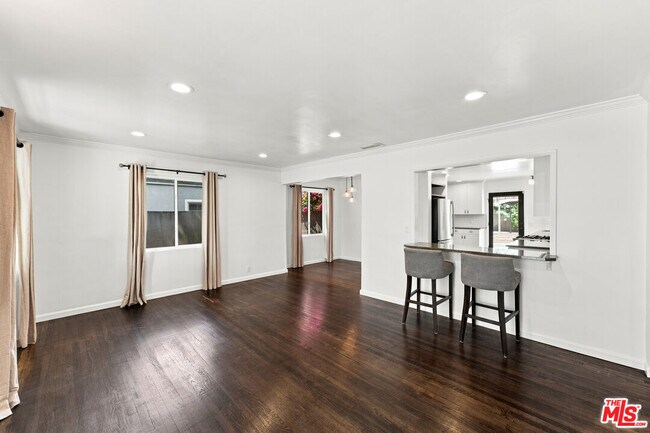 Building Photo - 4415 Woodland Ave