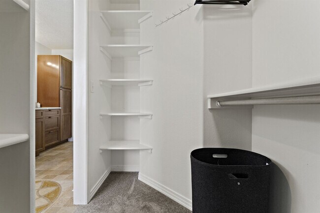 Building Photo - 9297 W Calico St