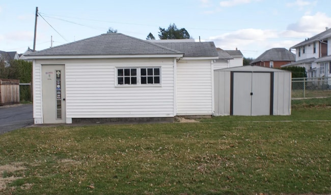 Building Photo - Fleetwood Borough Rental