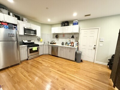 Primary Photo - 311 Dudley St