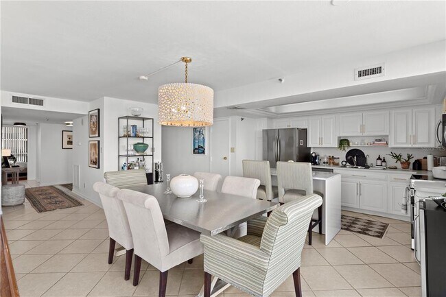 Building Photo - 3301 Bayshore Blvd