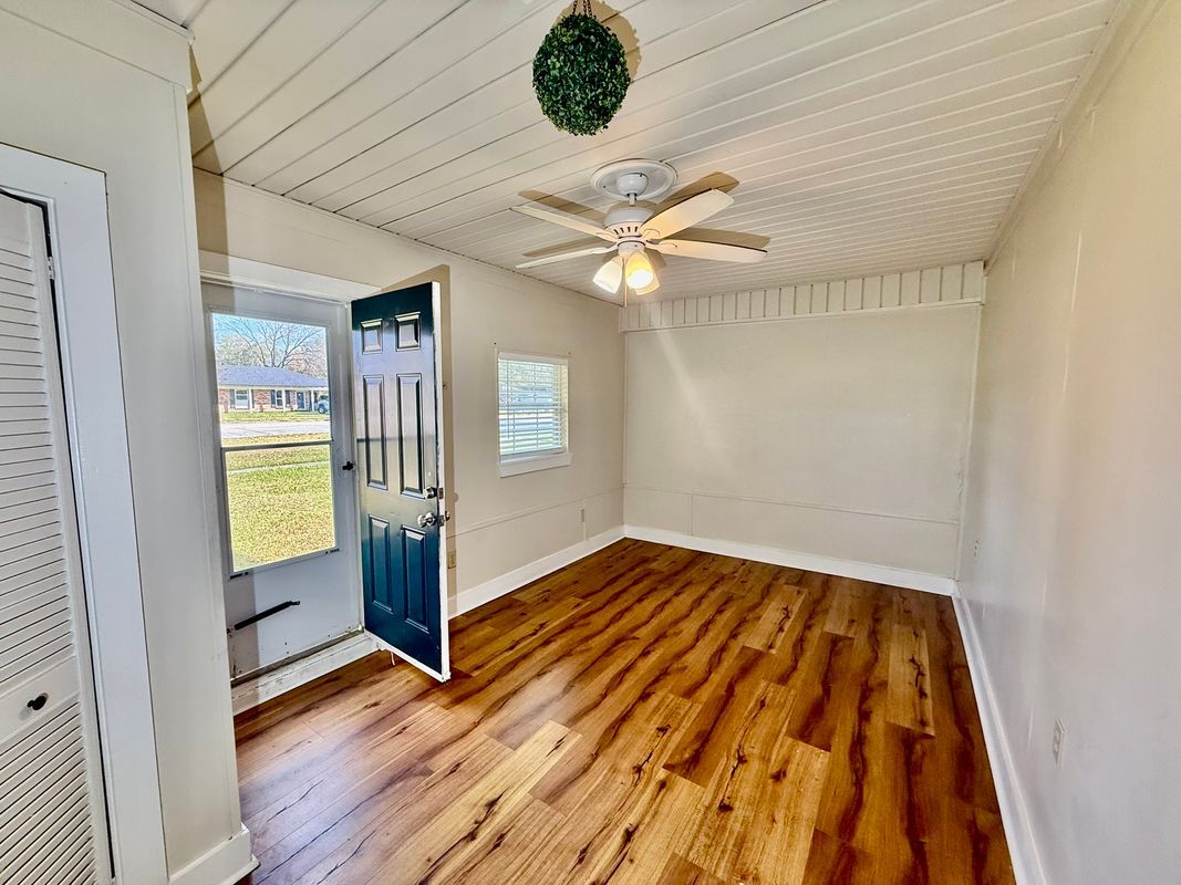 Building Photo - 10689 Rhus Fringe Dr