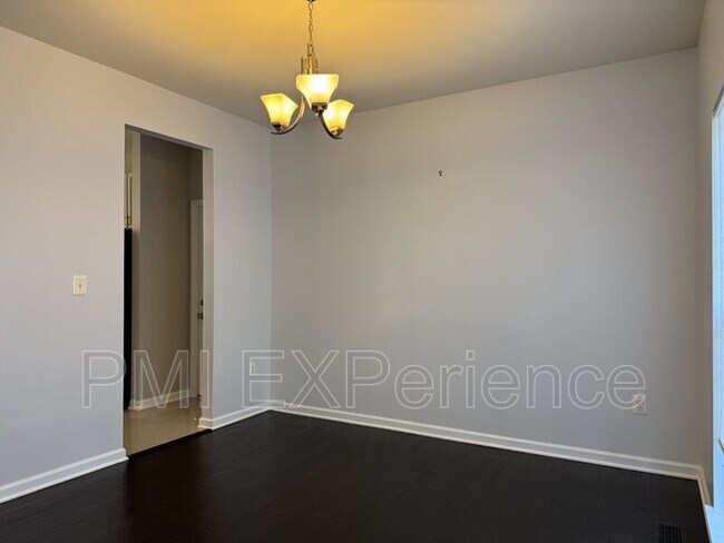 Building Photo - 3526 Halford St