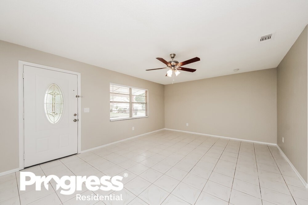 Building Photo - 12127 Dakota Woods Ln