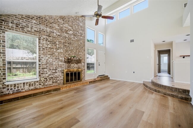 Building Photo - 2019 First Crossing Blvd