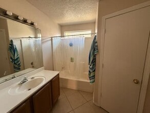 Building Photo - 4 bed 2 bath in SW ABQ
