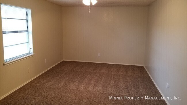 Building Photo - 8207 Memphis Ave