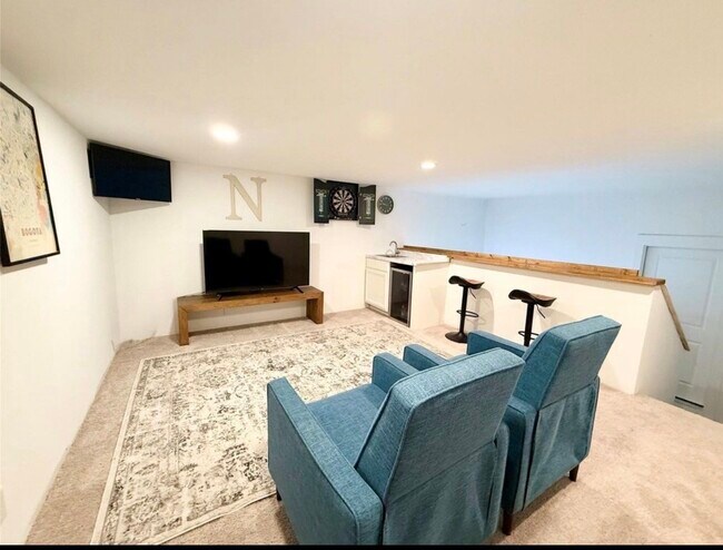 Building Photo - 2806 Versailles Oak Ln