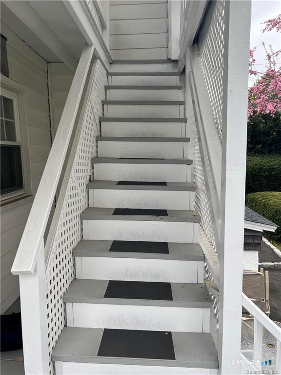 Building Photo - 104 Palmer Ave