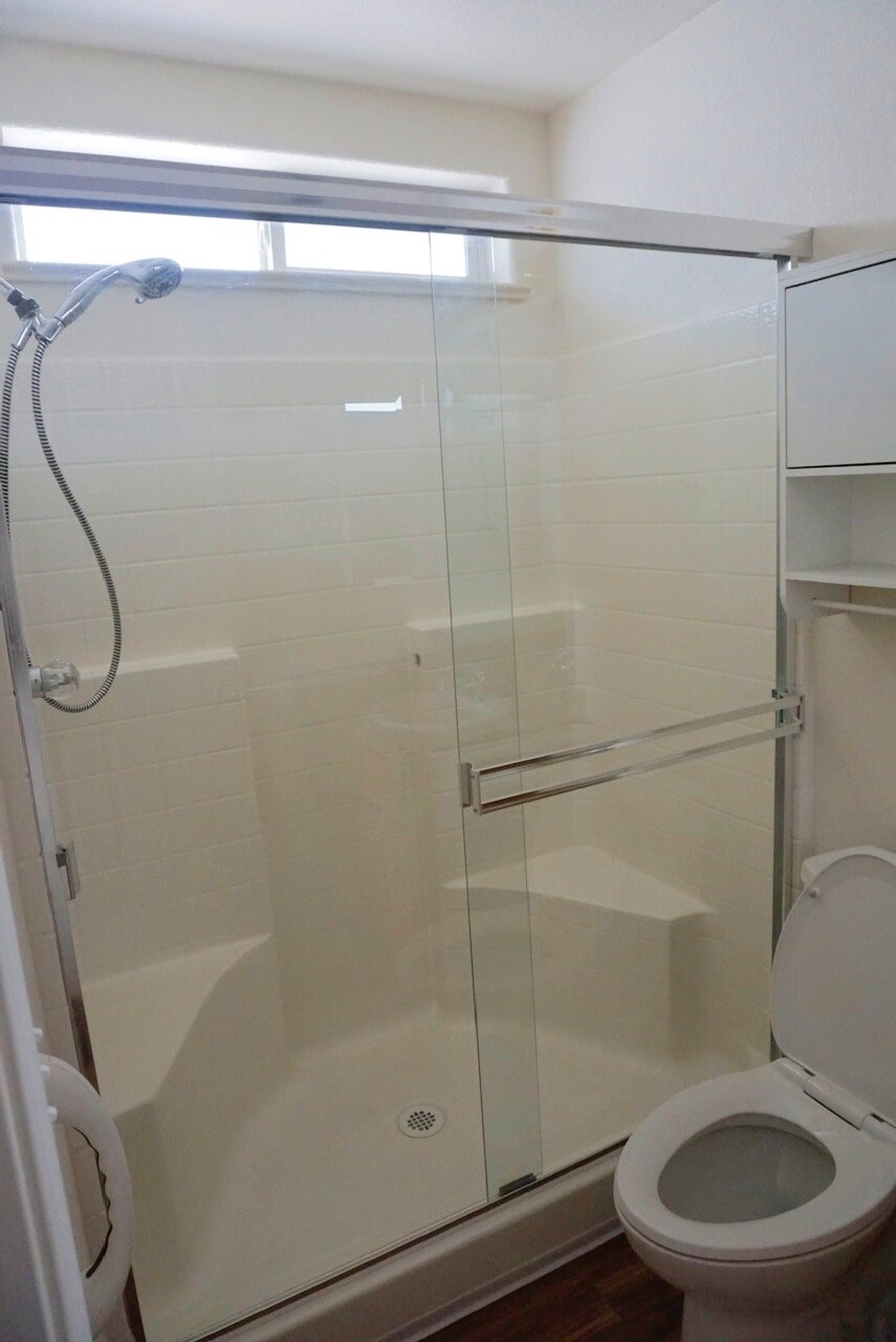 Building Photo - 1221 Skeeters Ln