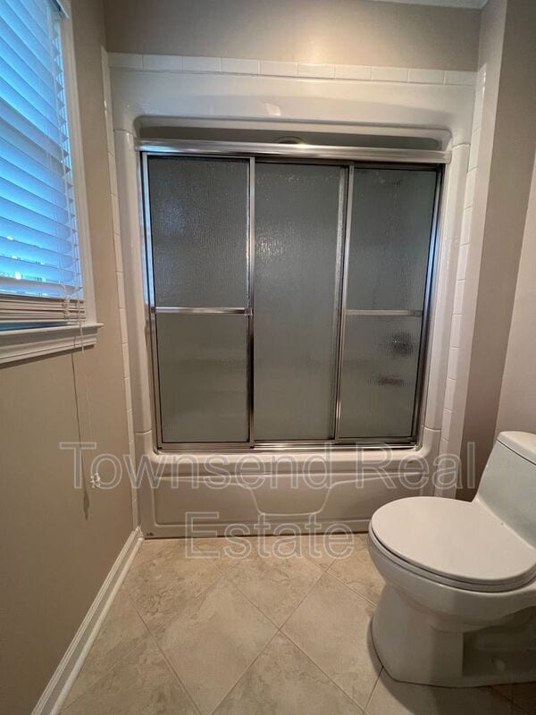 Building Photo - 303 Wagoner Dr