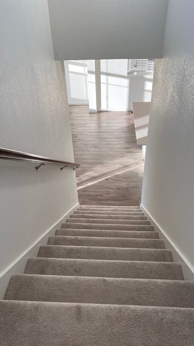 Building Photo - Charming 3 beds 2 baths in Commerce City!