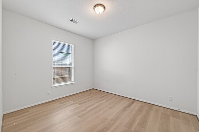 Building Photo - 21327 Bering Reach Dr