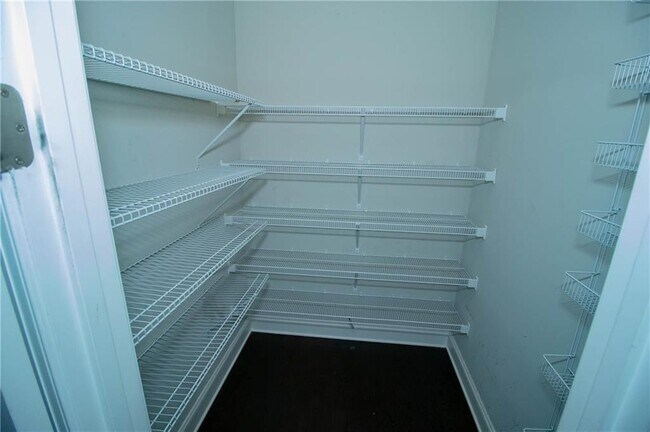 Building Photo - 1130 Provence Ln