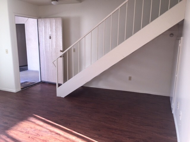 Building Photo - 707 S Webster Ave