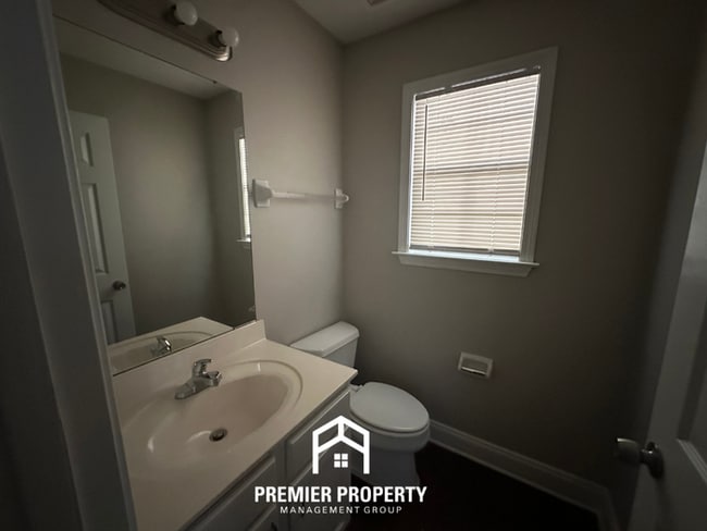 Building Photo - 10140 Cameron Ridge TR