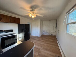 Building Photo - 1440 Azalea Dr