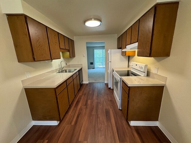 Interior Photo - Village Monroe Apartments